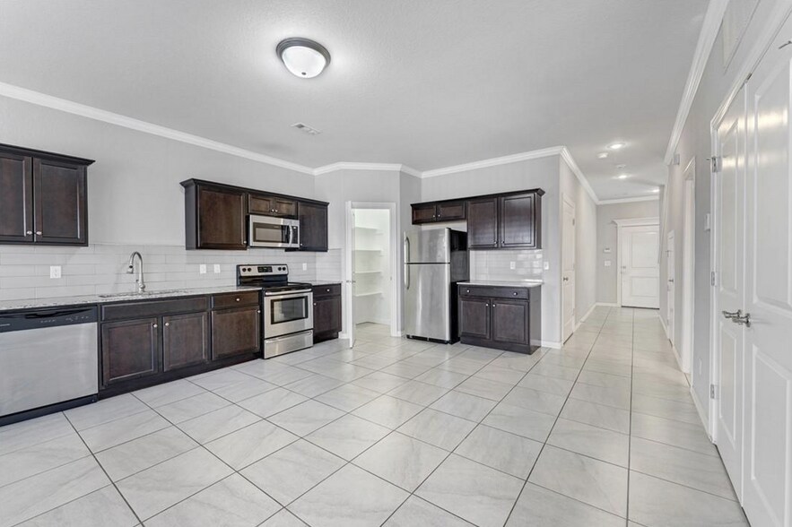 2755 W Kilimanjaro Way, Rogers, AR à vendre - Photo intérieure – Image 3 sur 27