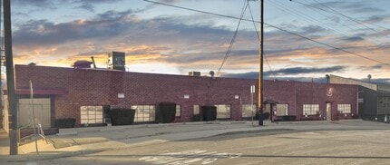 107-111 Sierra St, El Segundo, CA à louer Photo intérieure– Image 1 sur 8