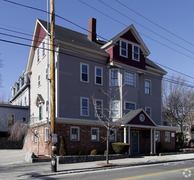206 Gano St, Providence, RI à vendre - Photo principale – Image 1 sur 5