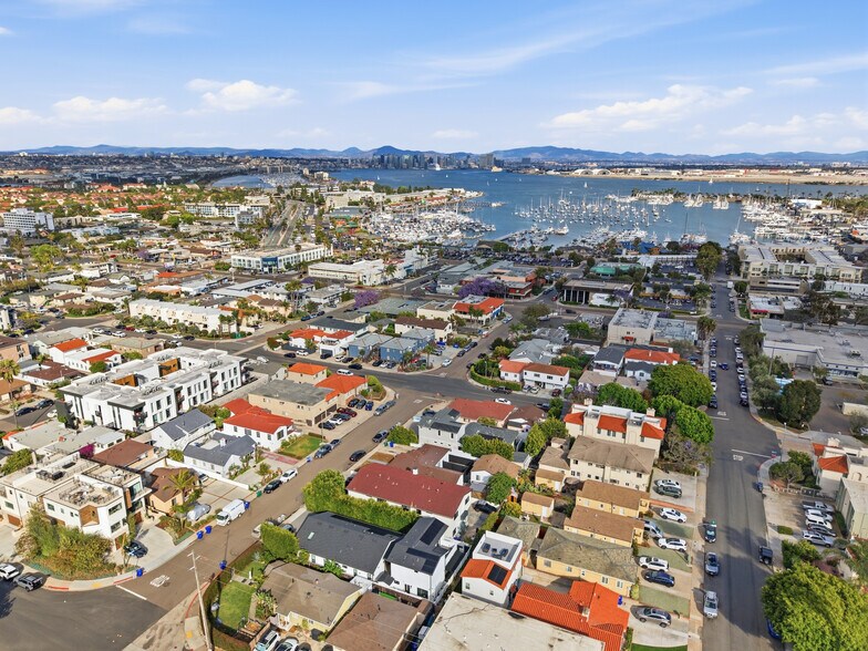 3129 Emerson St, San Diego, CA à vendre - Photo de l’immeuble – Image 2 sur 21