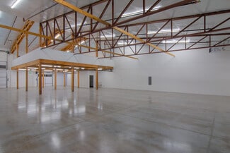 Plus de détails pour 2900 Peace Portal Dr, Blaine, WA - Industriel/Logistique à louer