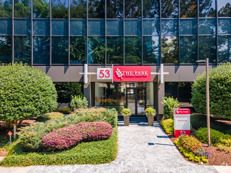 53 Perimeter Ctr E, Atlanta, GA à louer - Photo de l’immeuble – Image 3 sur 6