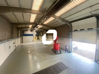 Plus de détails pour Chemin De La Chap Saint Antoine, Ennery - Local d'activités à louer