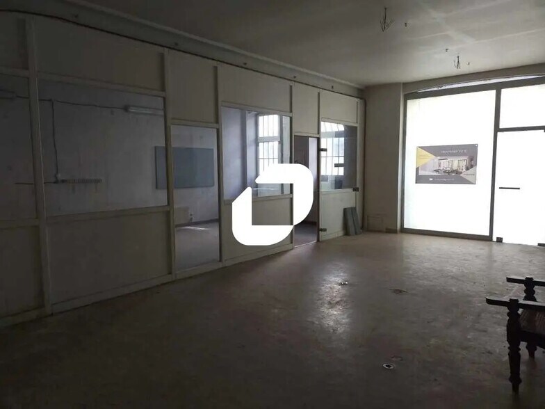 Bureau dans Bordeaux à vendre - Photo de l’immeuble – Image 3 sur 11