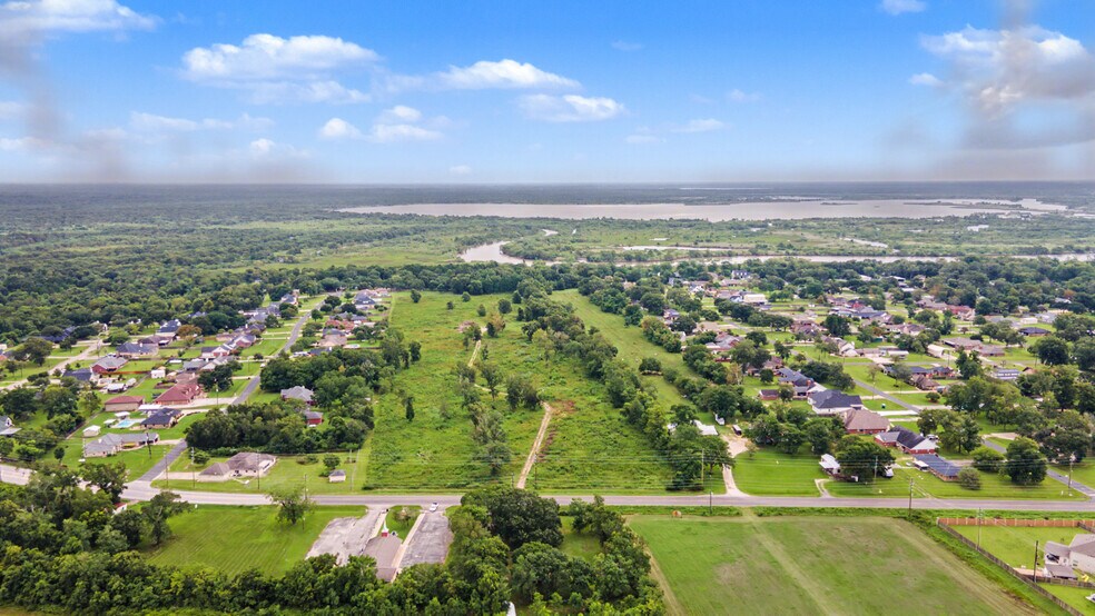 00 FM 565, Baytown, TX à vendre - Photo de l’immeuble – Image 2 sur 29