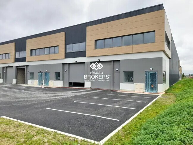 Plus de détails pour Industriel/Logistique à louer