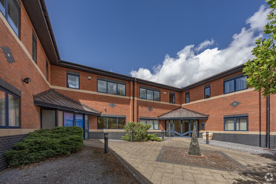 Pynes Hl, Exeter à louer - Photo de l’immeuble – Image 2 sur 4