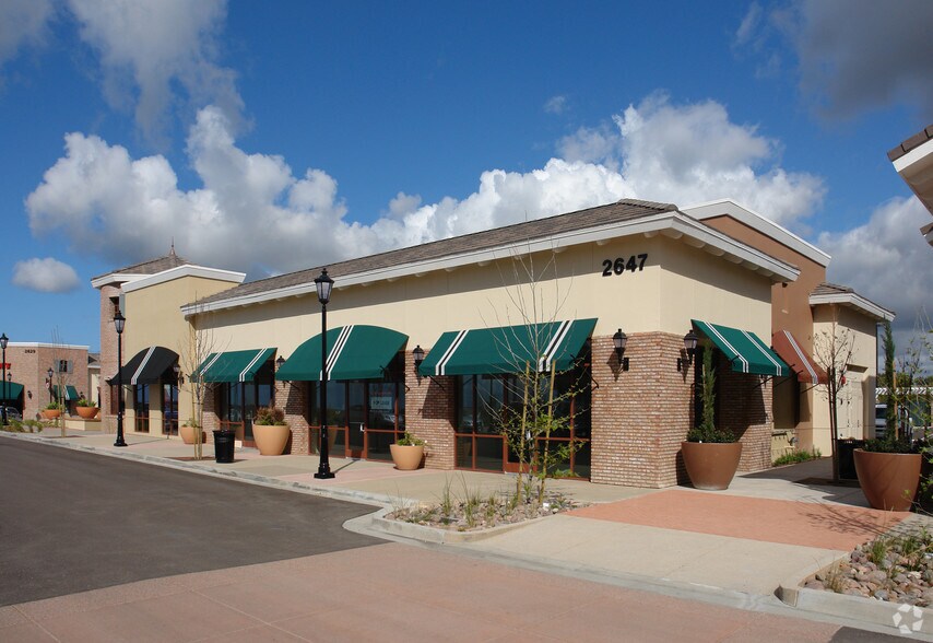 2675 Gateway Rd, Carlsbad, CA à louer - Photo de l’immeuble – Image 3 sur 6