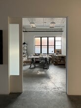 109 Ingraham St, Brooklyn, NY à louer Photo intérieure– Image 2 sur 6