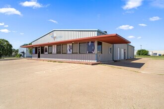 124 Faircrest Dr, Cleburne, TX à louer Photo intérieure– Image 1 sur 21