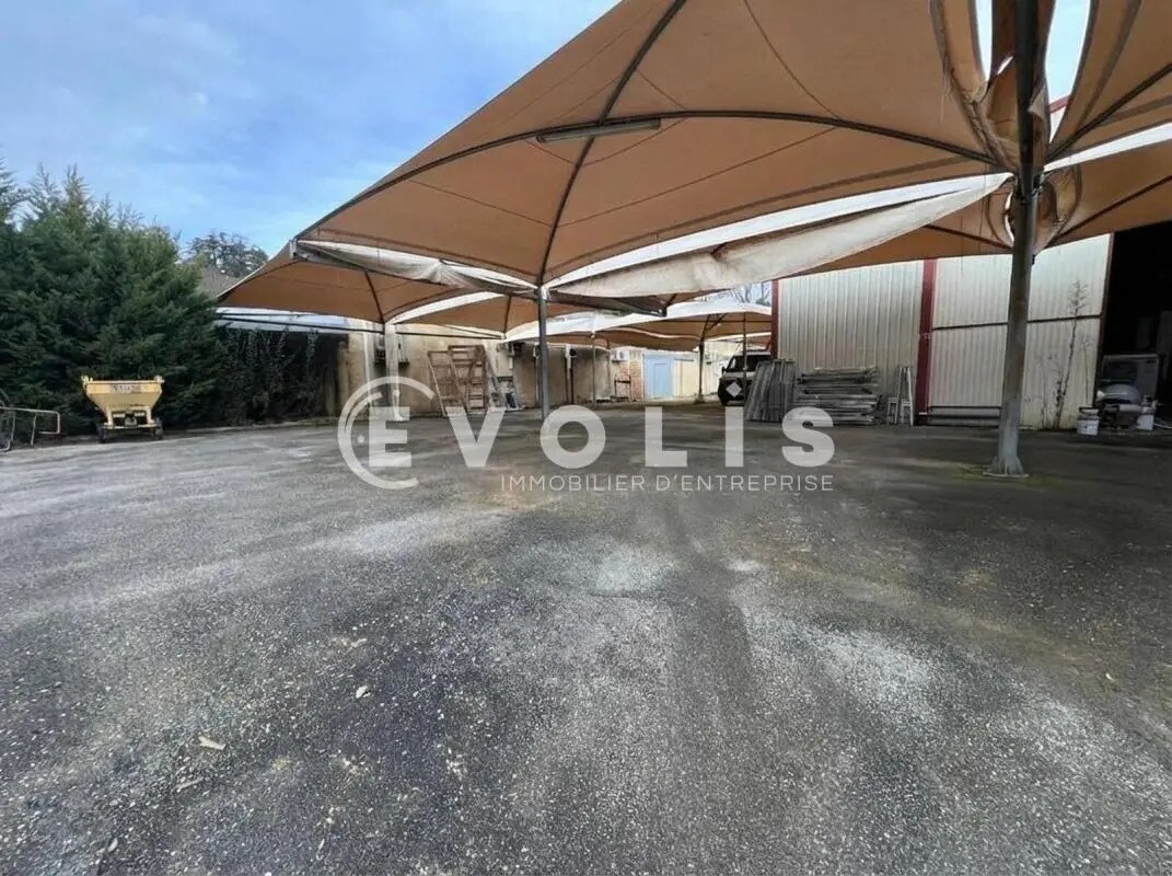 Local d'activités dans Gleizé à vendre Photo de l’immeuble– Image 1 sur 6