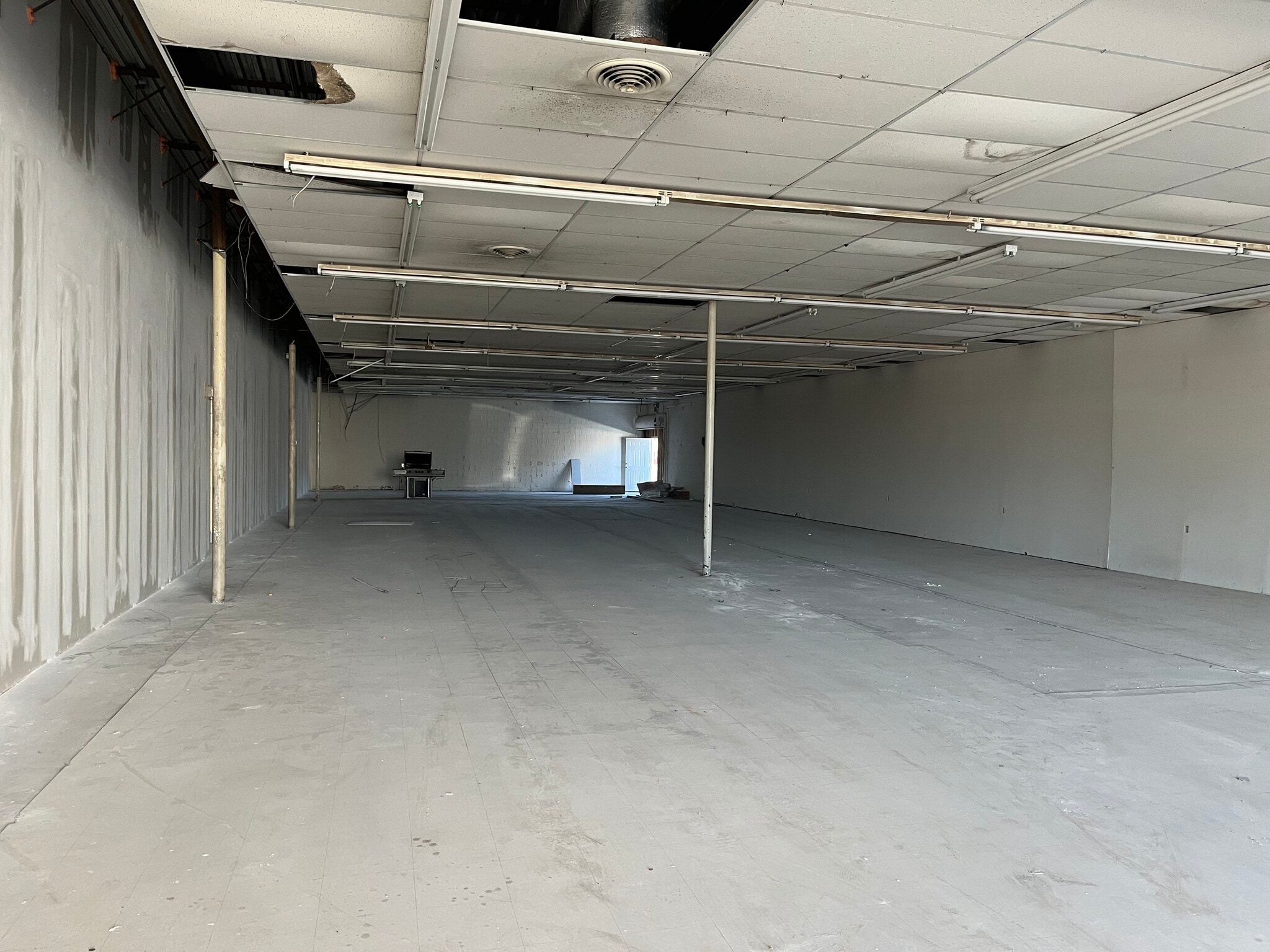 49-125 Cumberland Plz, Crossville, TN à louer Photo de l’immeuble– Image 1 sur 2