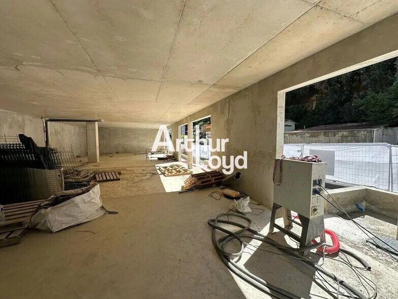 Local d'activités dans Nice à vendre - Photo de l’immeuble – Image 3 sur 3