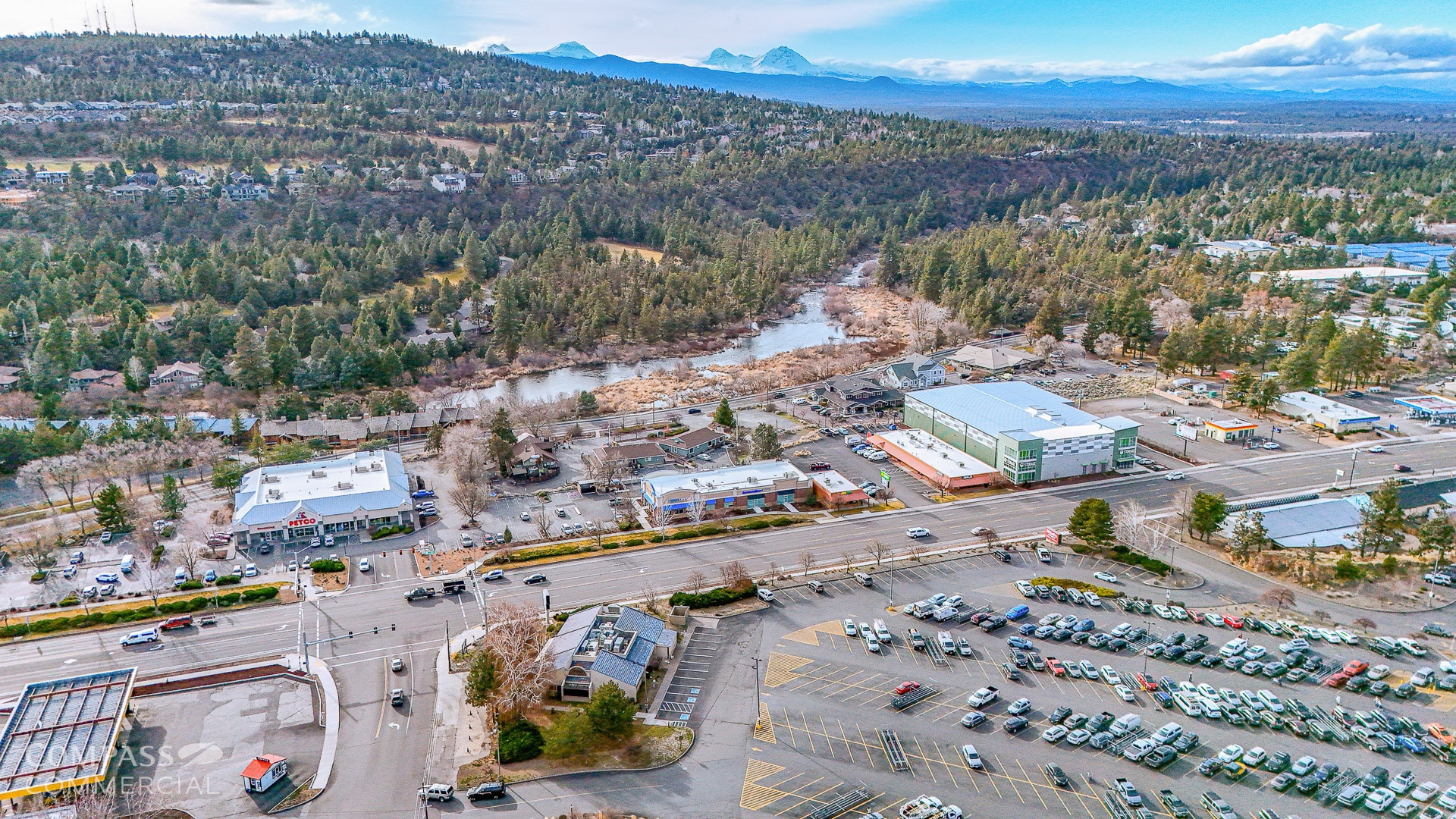 30 NE Bend River Mall Dr, Bend, OR à louer Photo intérieure– Image 1 sur 12
