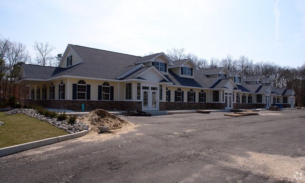 236 E Jimmie Leeds Rd, Galloway, NJ à vendre - Photo de l’immeuble – Image 2 sur 6