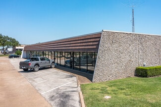 Plus de détails pour 1108-1110 Summit Ave, Plano, TX - Local d'activités à louer