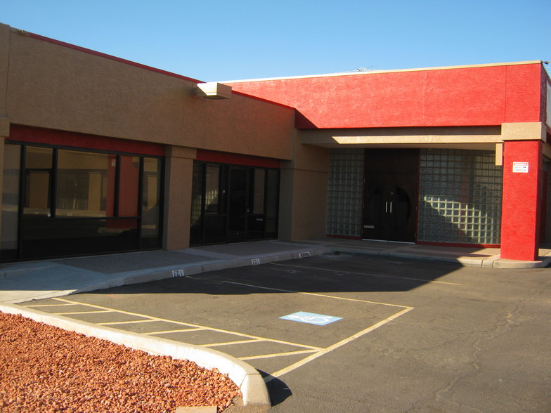 4045 E McDowell Rd, Phoenix, AZ à louer - Photo principale – Image 1 sur 7