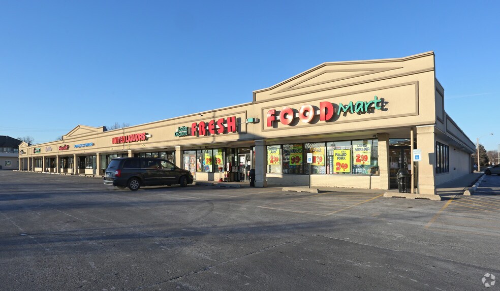 8300-8400 S Roberts Rd, Justice, IL à louer - Photo de l’immeuble – Image 2 sur 2
