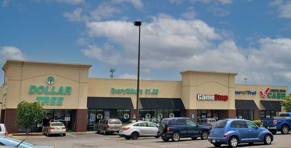 2830-2832 N Broadway St, Pittsburg, KS à louer - Photo de l’immeuble – Image 1 sur 5