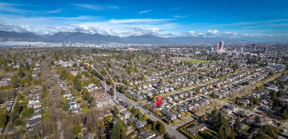 6318-6388 Granville St, Vancouver, BC à vendre - Photo principale – Image 1 sur 15