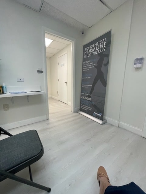 5881 NW 151st St, Miami Lakes, FL à louer Photo de l’immeuble– Image 1 sur 15