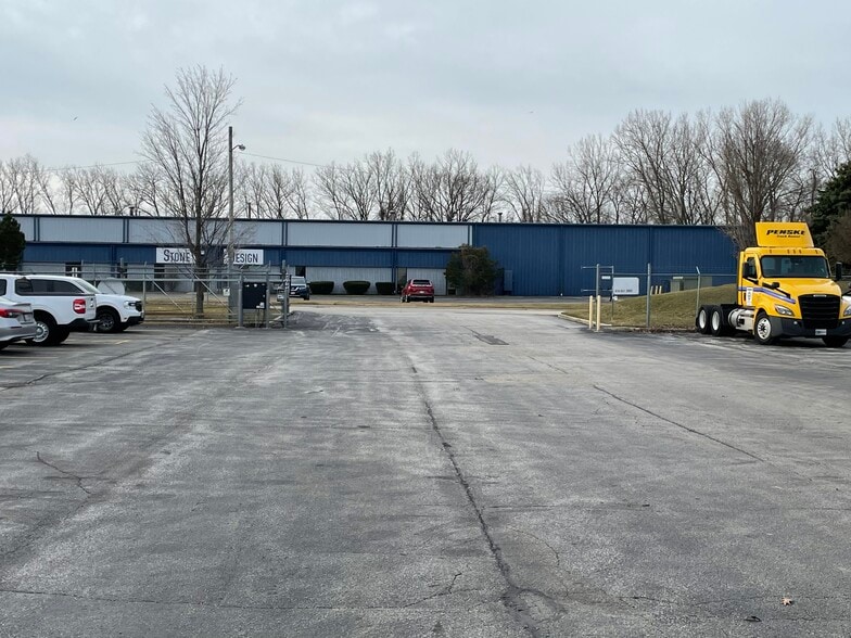 2024 E Birchwood, Cudahy, WI à louer - Photo de l’immeuble – Image 2 sur 16