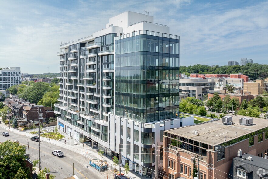336 Dupont St, Toronto, ON à louer - Photo de l’immeuble – Image 2 sur 4