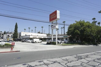 1975 Potrero Grande Dr, Monterey Park, CA à louer Photo intérieure– Image 1 sur 4