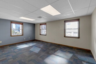 255 Delaware Ave, Buffalo, NY à louer Photo intérieure– Image 2 sur 13