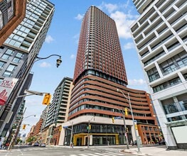 33 Sherbourne St, Toronto, ON à louer Photo de l’immeuble– Image 2 sur 13