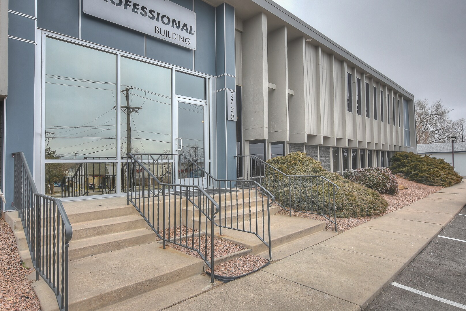 2720 E Yampa St, Colorado Springs, CO à vendre Photo de l’immeuble– Image 1 sur 36