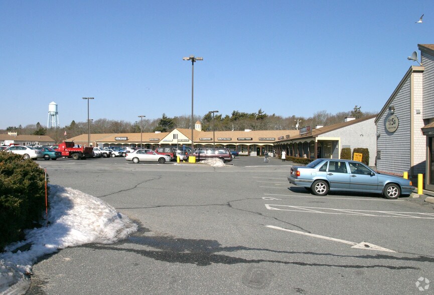1638-1662 Falmouth Rd, Centerville, MA à louer - Photo de l’immeuble – Image 2 sur 12