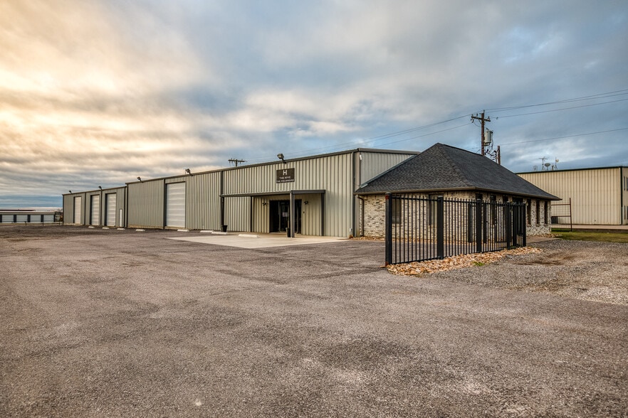 2762 State Highway 21 E, Caldwell, TX à vendre - Photo de l’immeuble – Image 1 sur 34