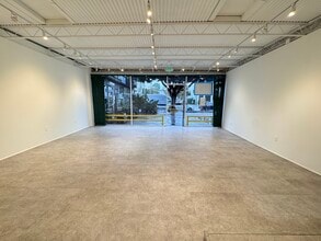 2400 Main St, Santa Monica, CA à louer Photo intérieure– Image 1 sur 8