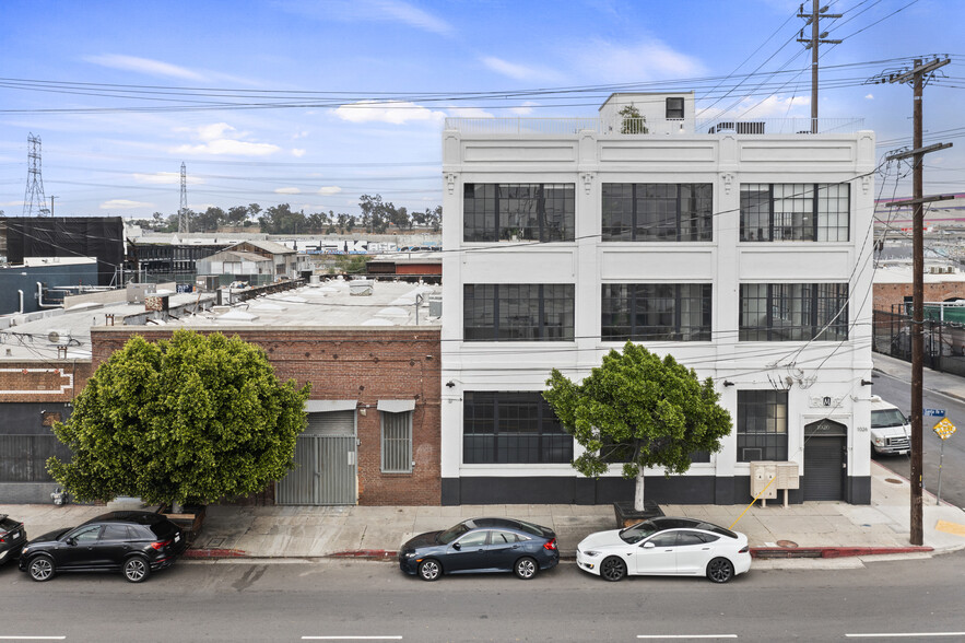 1026 S Santa Fe Ave, Los Angeles, CA à louer - Photo de l’immeuble – Image 1 sur 9