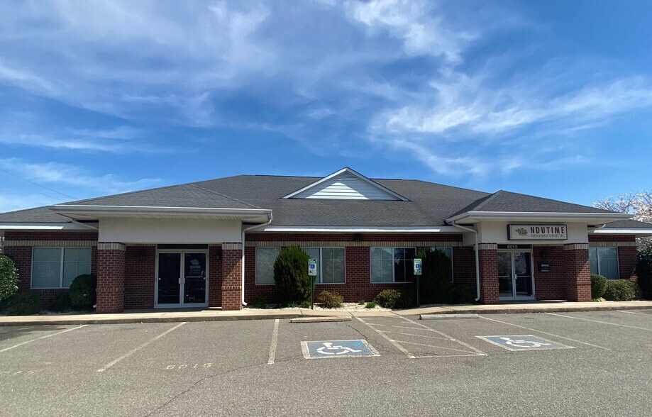 6013-6015 Staples Mill Rd, Richmond, VA à vendre - Photo de l’immeuble – Image 3 sur 5