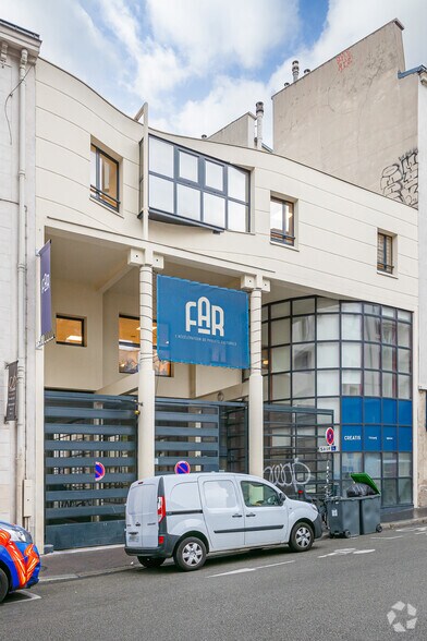 15 Rue De La Fontaine Au Roi, Paris à louer - Photo de l’immeuble – Image 3 sur 7