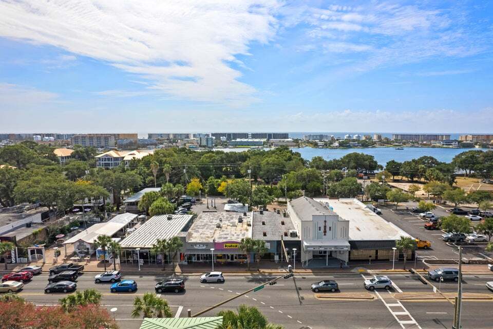 174 Miracle Strip Pky SE, Fort Walton Beach, FL à louer Photo intérieure– Image 1 sur 1