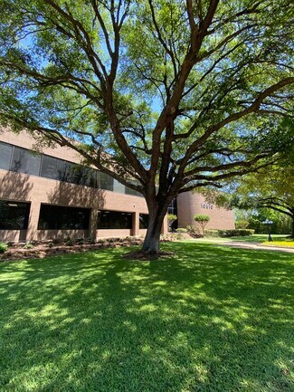 Plus de détails pour 10810 Katy Fwy, Houston, TX - Bureau à louer