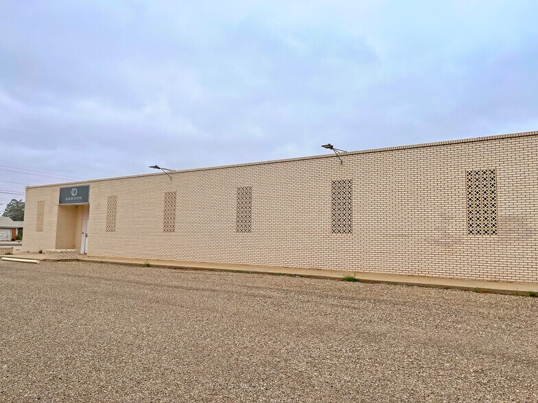 704 N 13th St, Lamesa, TX à vendre - Photo de l’immeuble – Image 2 sur 6