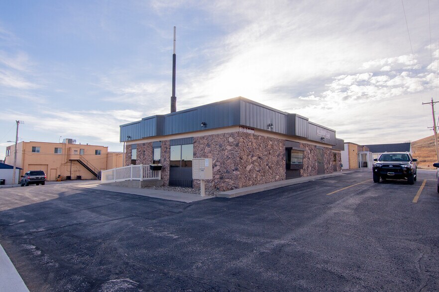 811 E Saint Andrew St, Rapid City, SD à louer - Photo de l’immeuble – Image 1 sur 8