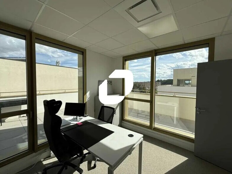 Bureau dans Dardilly à louer - Photo de l’immeuble – Image 2 sur 13