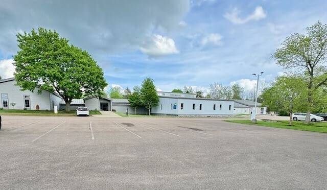 1400 E. Genesee St., Skaneateles, NY à vendre - Photo de l’immeuble – Image 3 sur 14