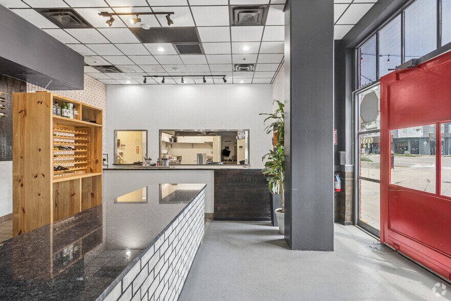 5609 Smu Blvd, Dallas, TX à louer - Photo intérieure – Image 3 sur 18
