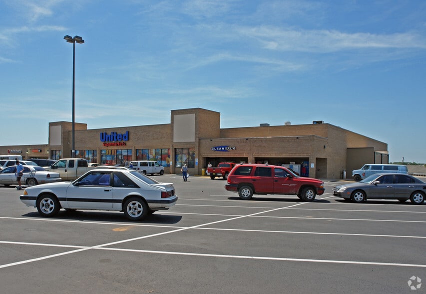 3400 Olton Rd, Plainview, TX à louer - Photo principale – Image 1 sur 11