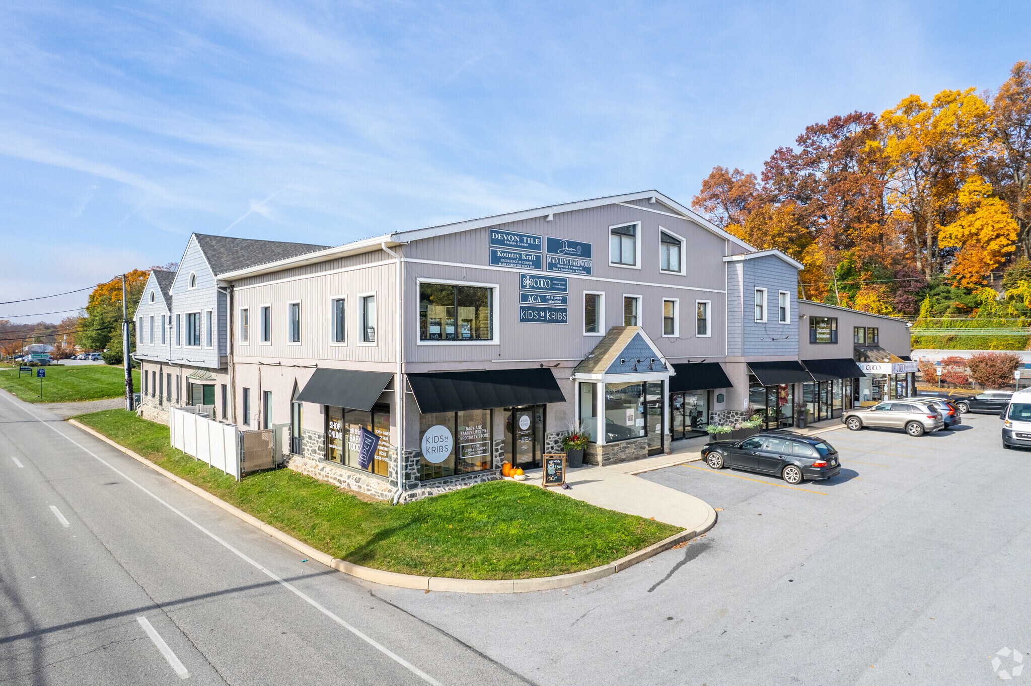 111 W Lancaster Ave, Devon, PA à louer Photo de l’immeuble– Image 1 sur 7