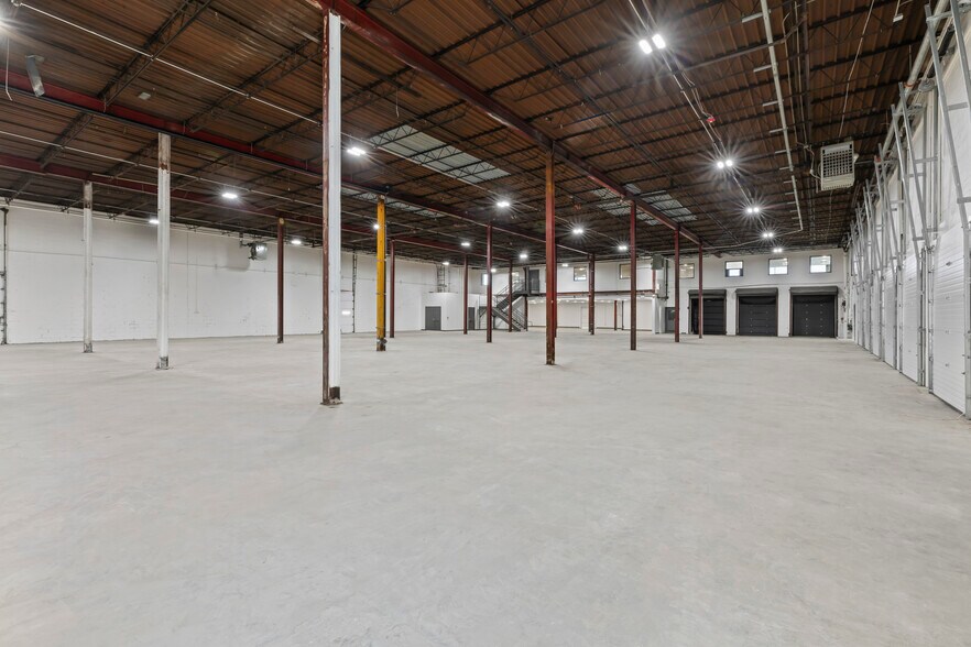 210 Beacham St, Everett, MA à louer - Photo de l’immeuble – Image 3 sur 8