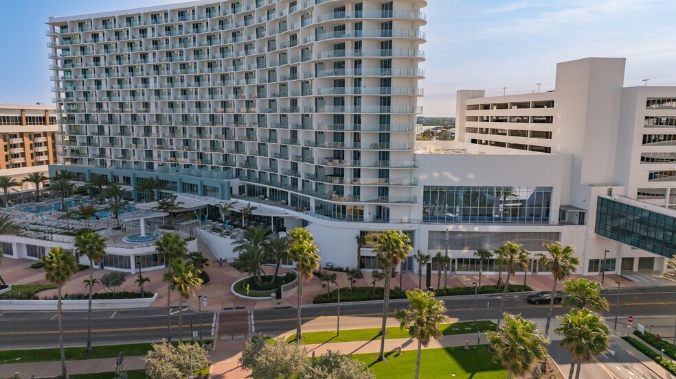 400 Coronado Dr, Clearwater Beach, FL à louer - Photo de l’immeuble – Image 3 sur 24