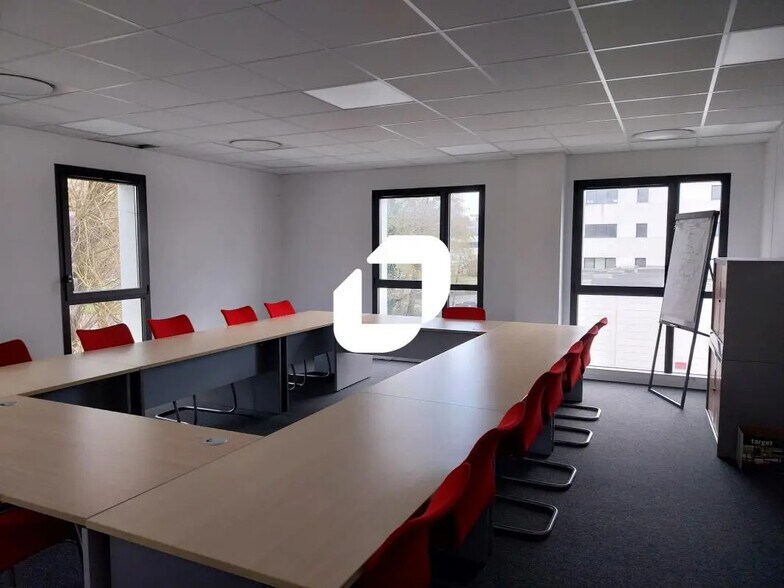 1 Rue Newton, La Chapelle-sur-Erdre à louer - Photo de l’immeuble – Image 1 sur 10