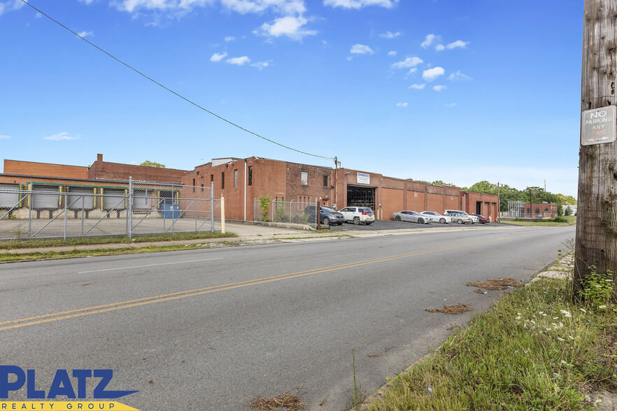 1120 Oak Hill Ave, Youngstown, OH à vendre - Photo de l’immeuble – Image 1 sur 21